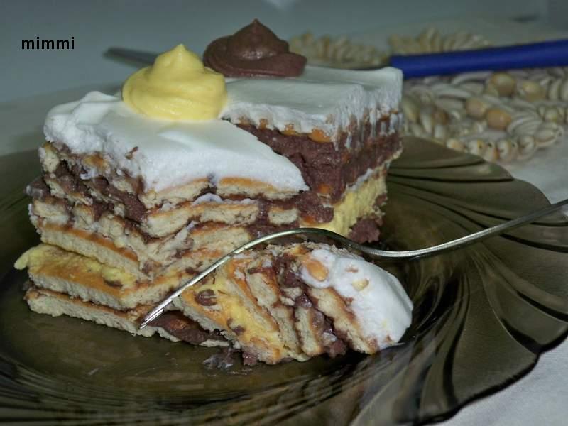 Desert tort de biscuiti