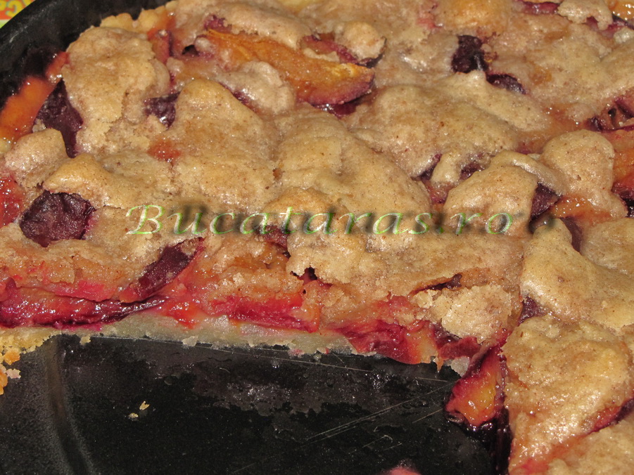 Plum pie