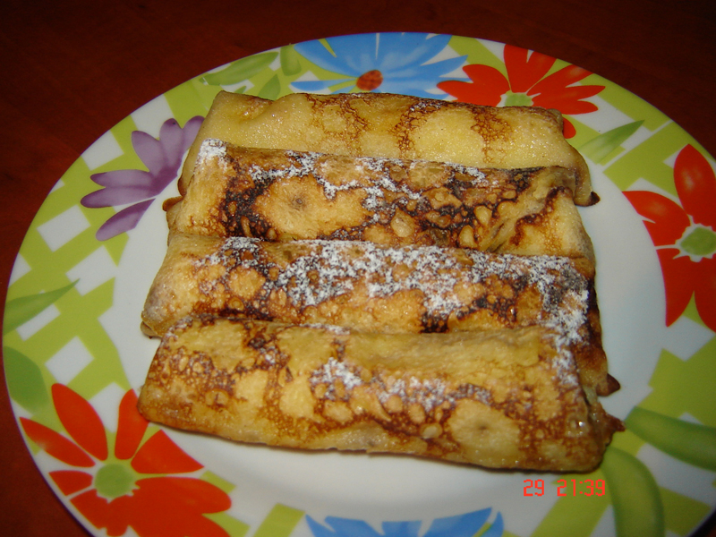 Clatite cu urda la cuptor