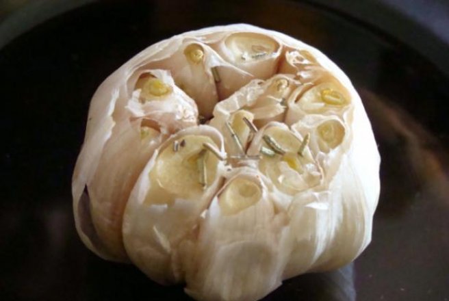 Usturoi la cuptor - Roasted Garlic