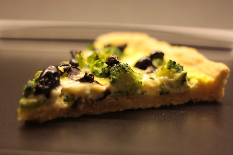 Quiche cu broccoli si masline