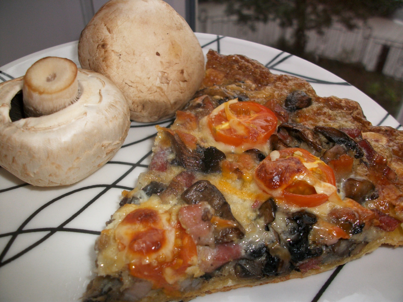 Quiche cu champignons si kaiser