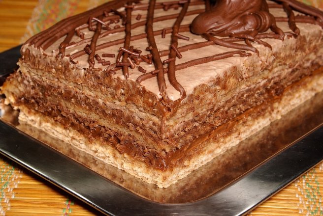 Prajitura cu 2 creme de ciocolata