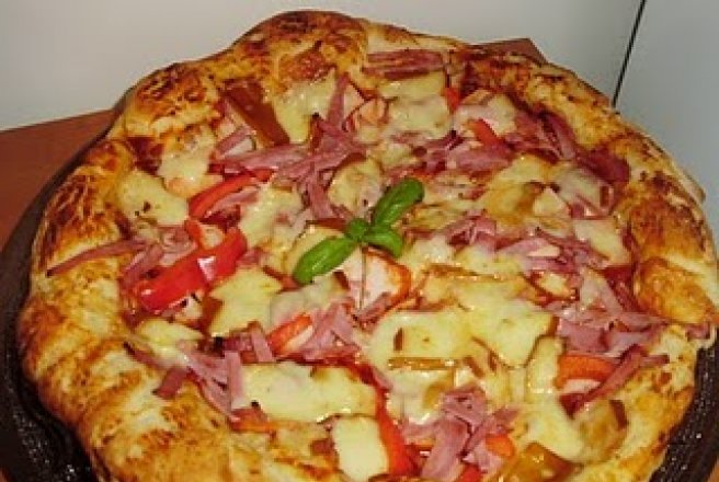 Pizza cu pui