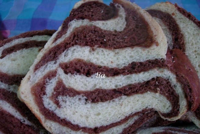 Cozonac zebra cu nutella