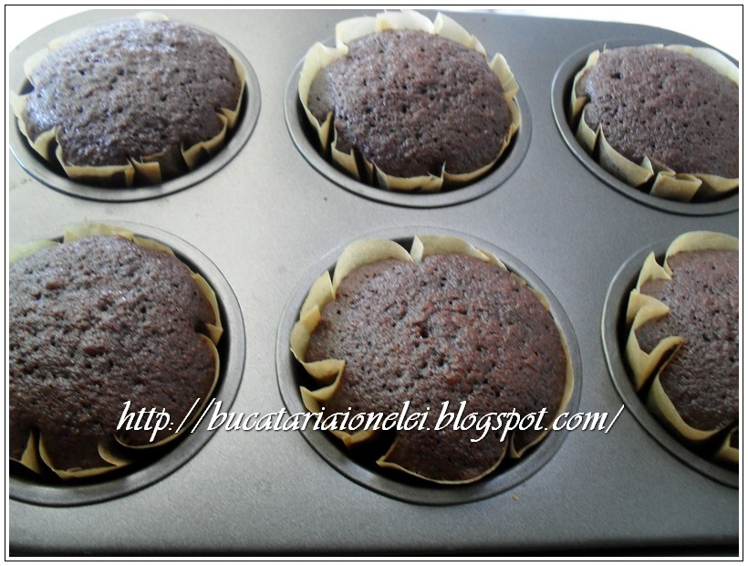 Muffins cu ciocolata