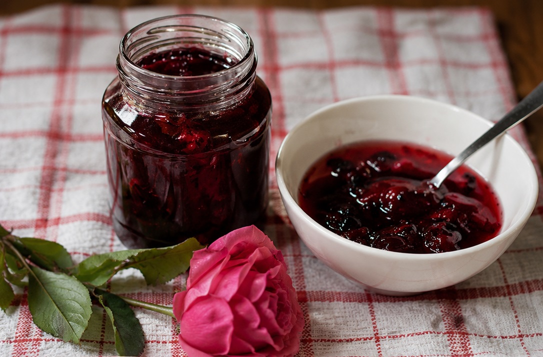 Dulceata de trandafiri