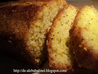 Lemon drizzle cake