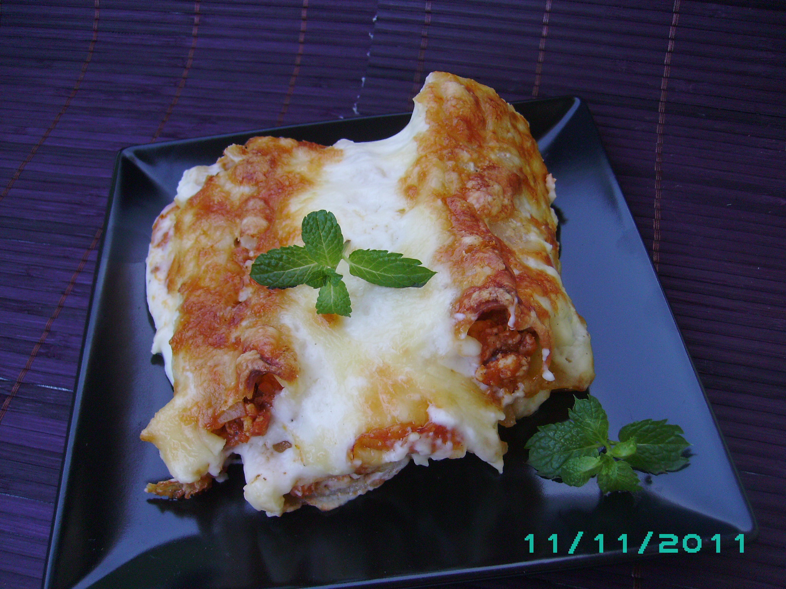 Cannelloni cu carne de pui, reteta delicioasa si aromata, pe placul tuturor