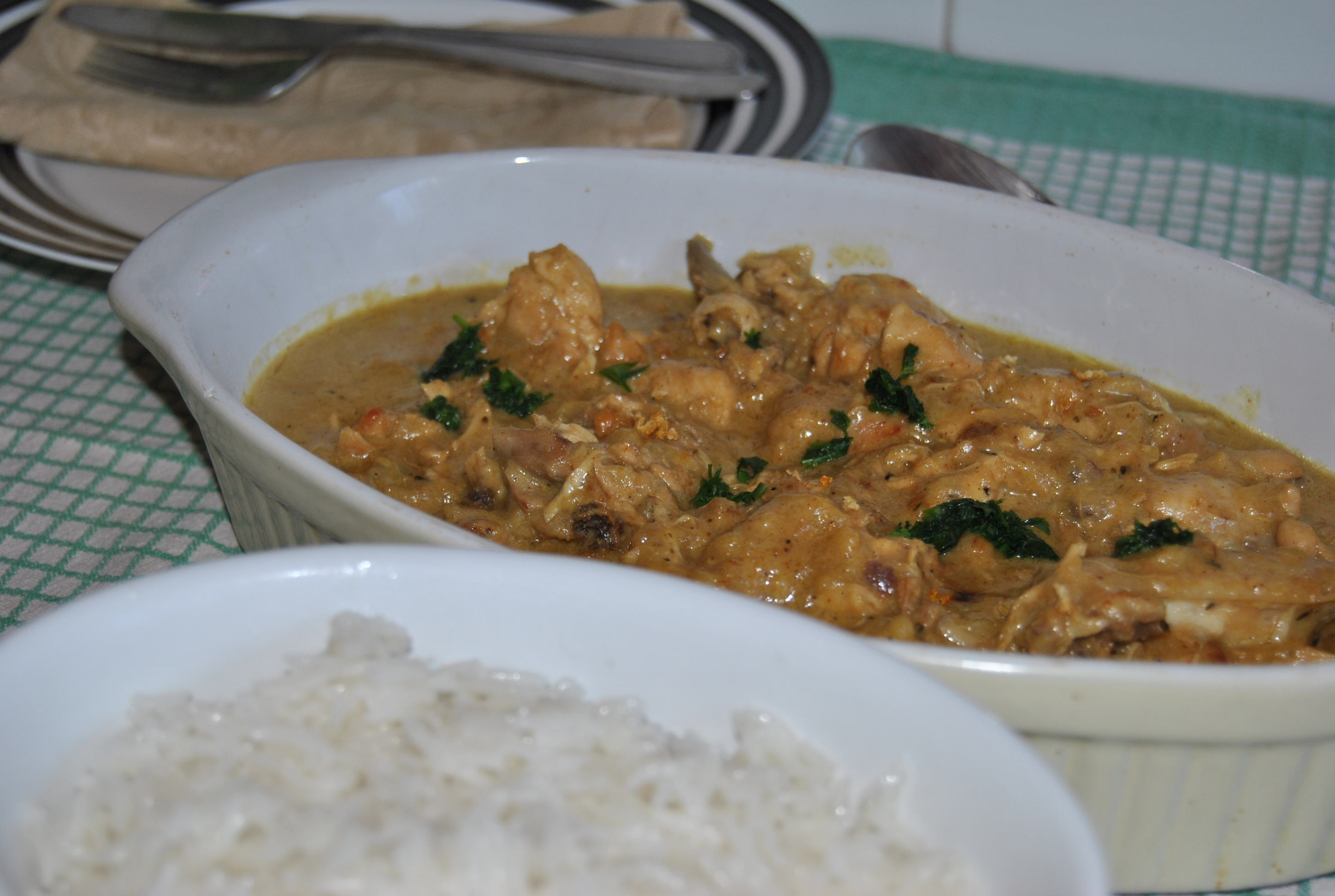 Curry de pui cu lapte de cocos si mere