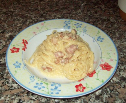 Spaghete carbonara, reţetă cu smantana