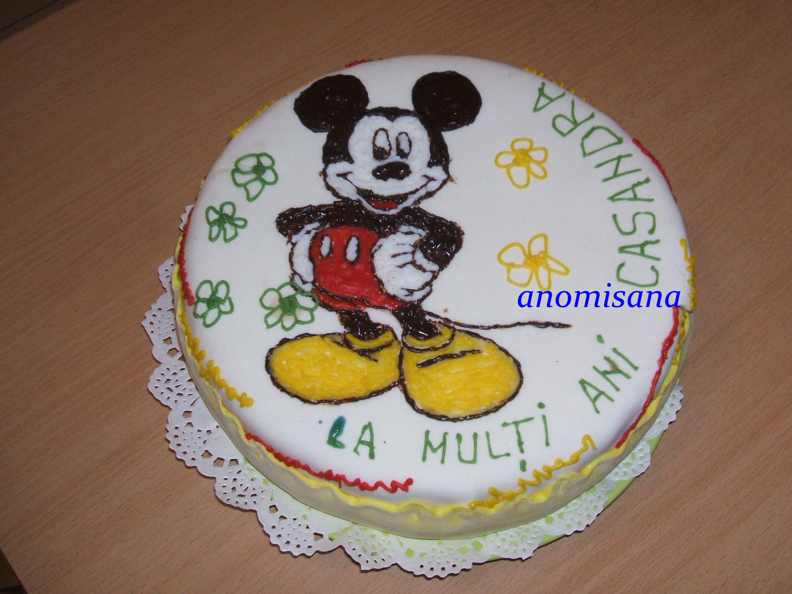 Tort Mikey Mouse cu cremă de lămâie