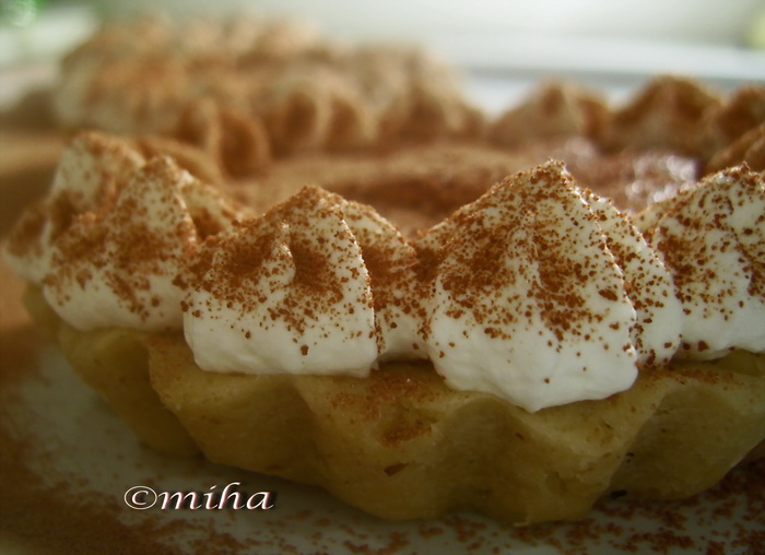 Tartallette cu crema mascarpone