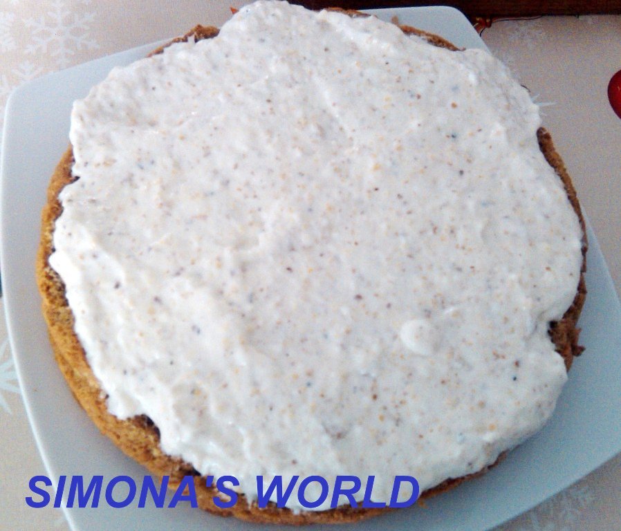 Tort cu crema de smantana