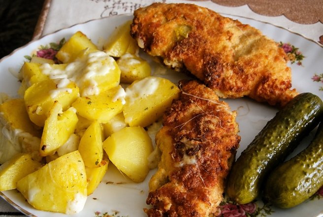 Cordon bleu cu cartofi la cuptor