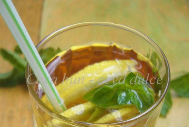 Ceai de menta cu lamaie - Ice tea