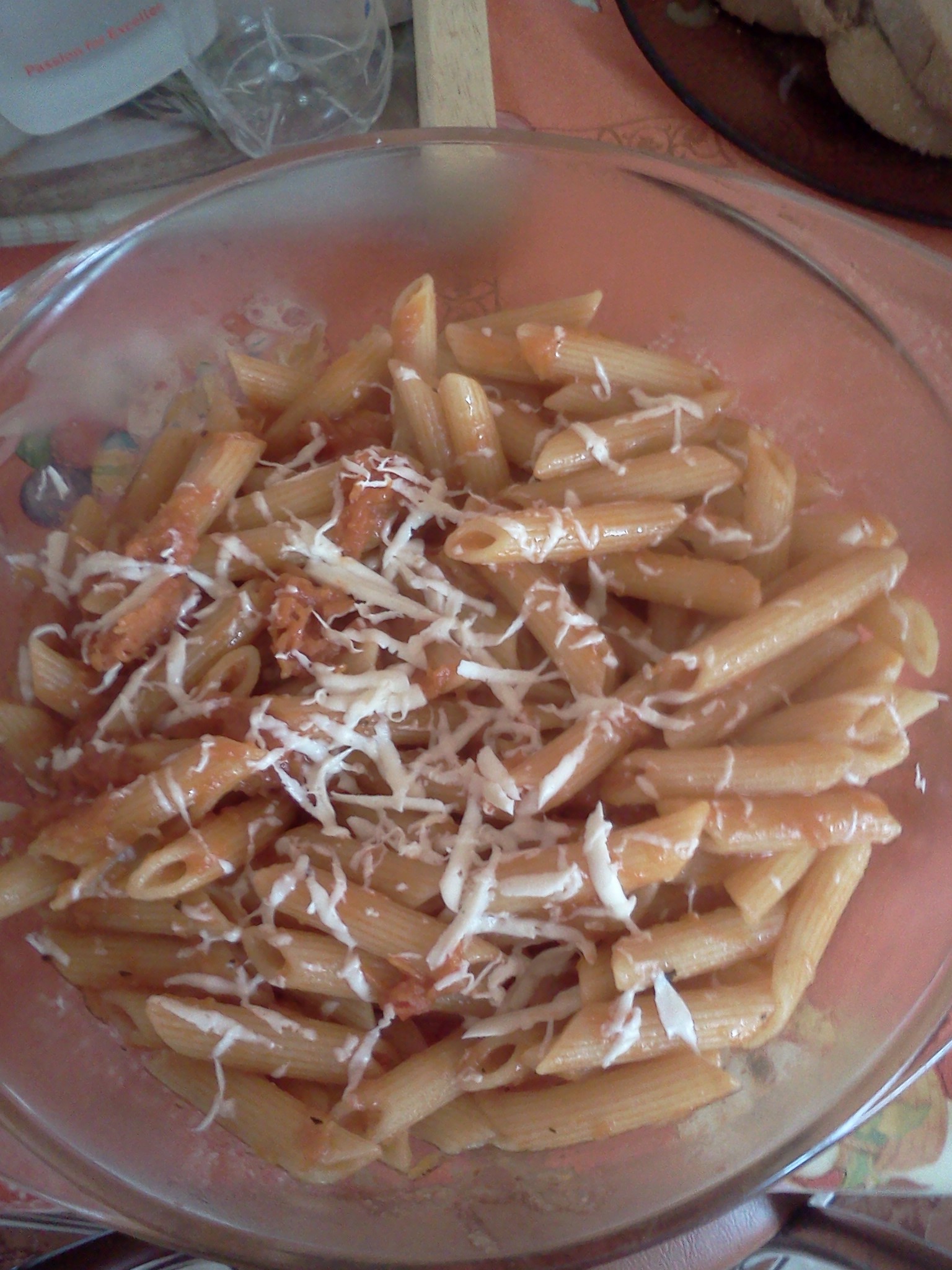 Paste Penne Rigate cu sos de rosii
