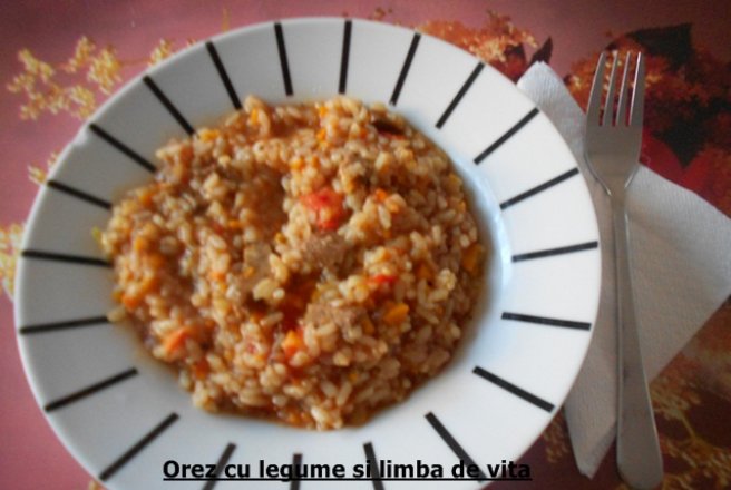 Orez cu legume si limba de vita