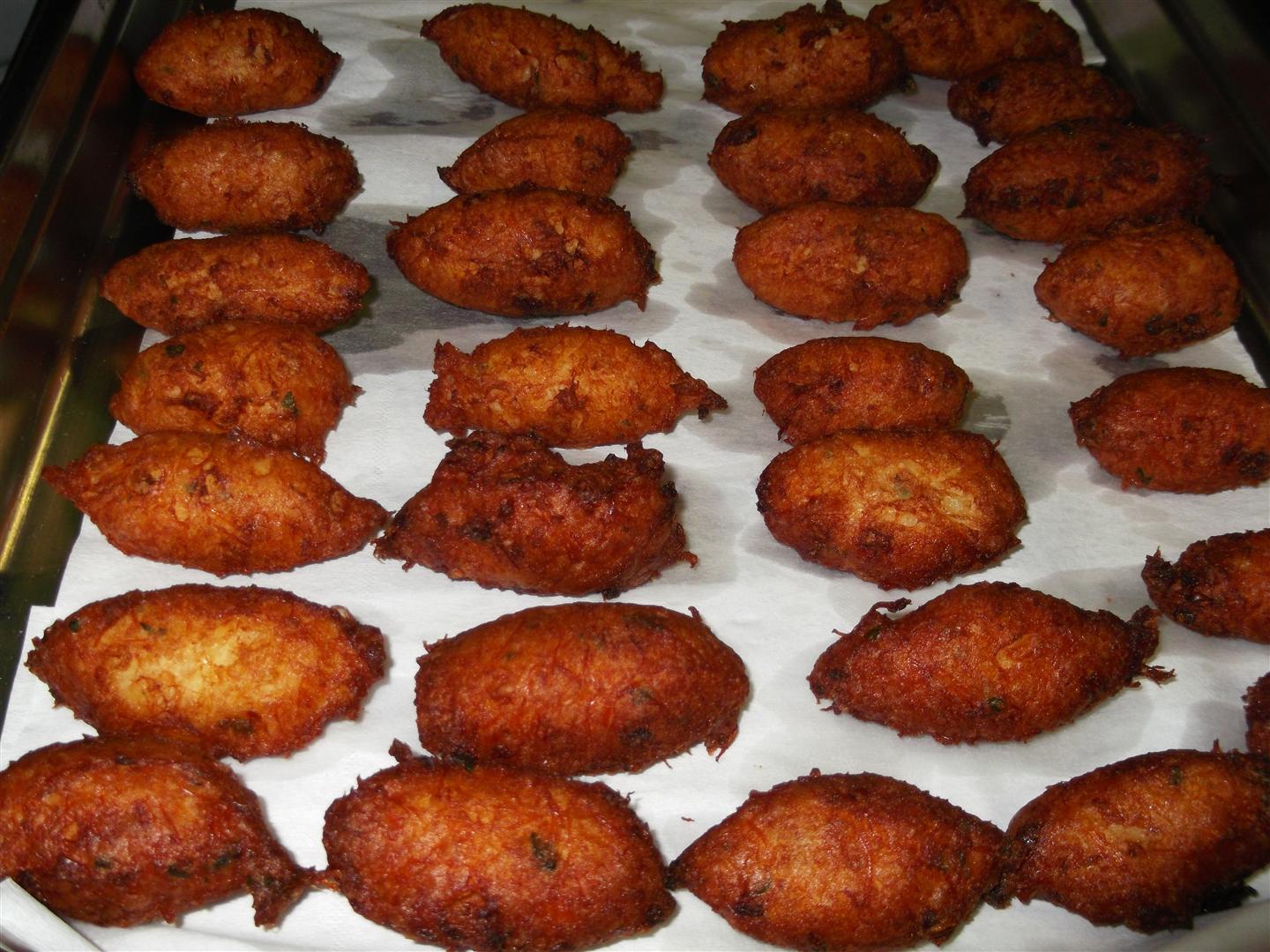 Pasteis de Bachalau (chiftele de cod)