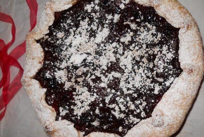 Tarta cu prune si dulceata