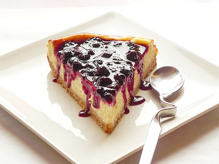 Cheesecake cu dulceata de afine