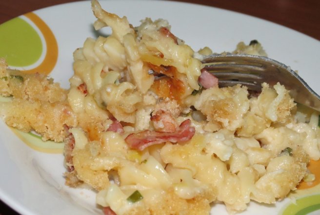 Fusilli cu crema de branza si bacon