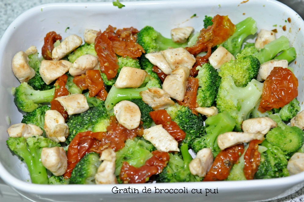 Gratin de broccoli cu pui