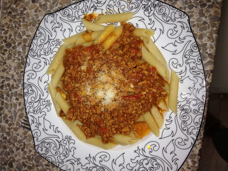 Penne bolognese