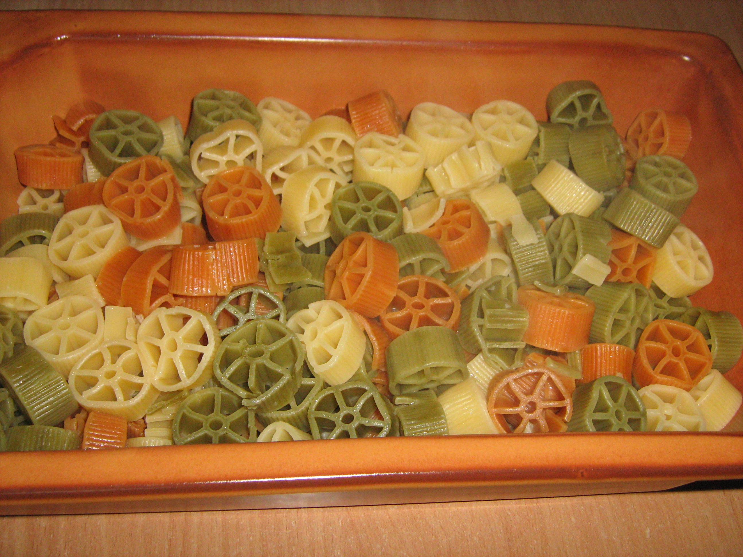 Paste tricolore cu branza