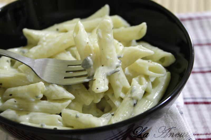 Penne cu gorgonzola