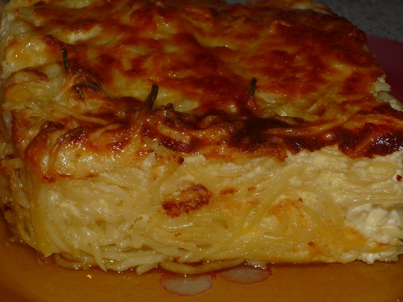 Budinca de paste gratinata