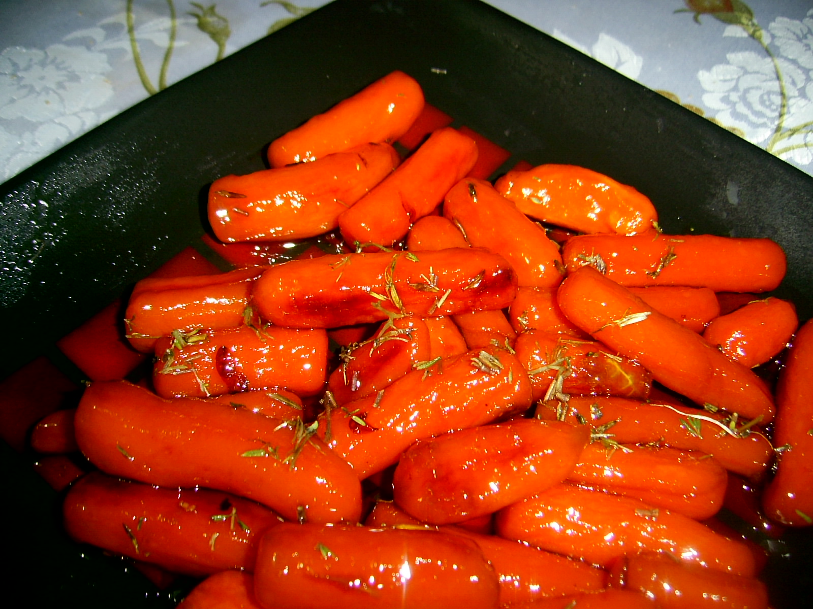 Baby carrot , caramelizati cu miere