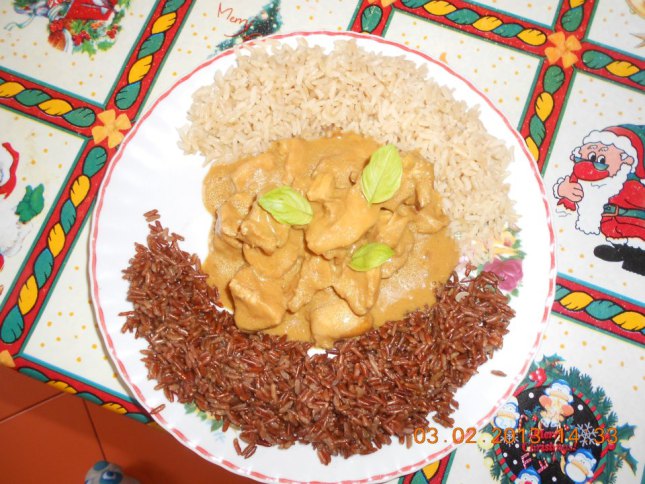 Curry de pui cu lapte de cocos si 2 feluri de orez