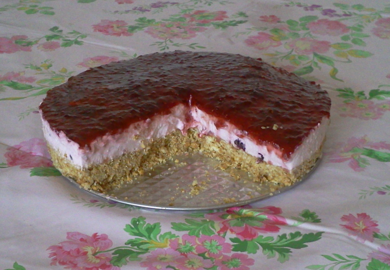 Tarta cu iaurt de fructe (fara coacere)