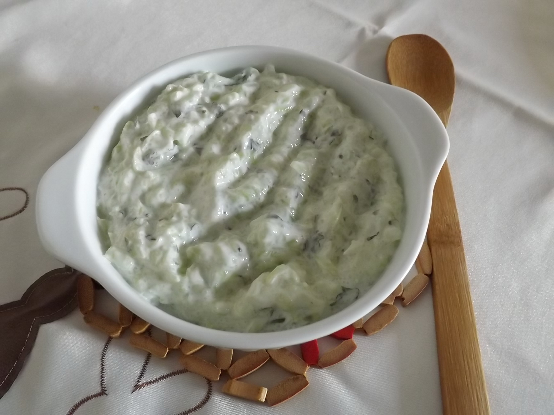 Salata de castraveti cu menta