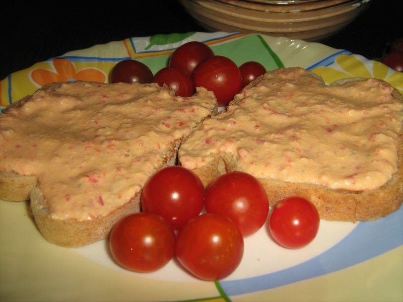 Pasta de branza cu ardei