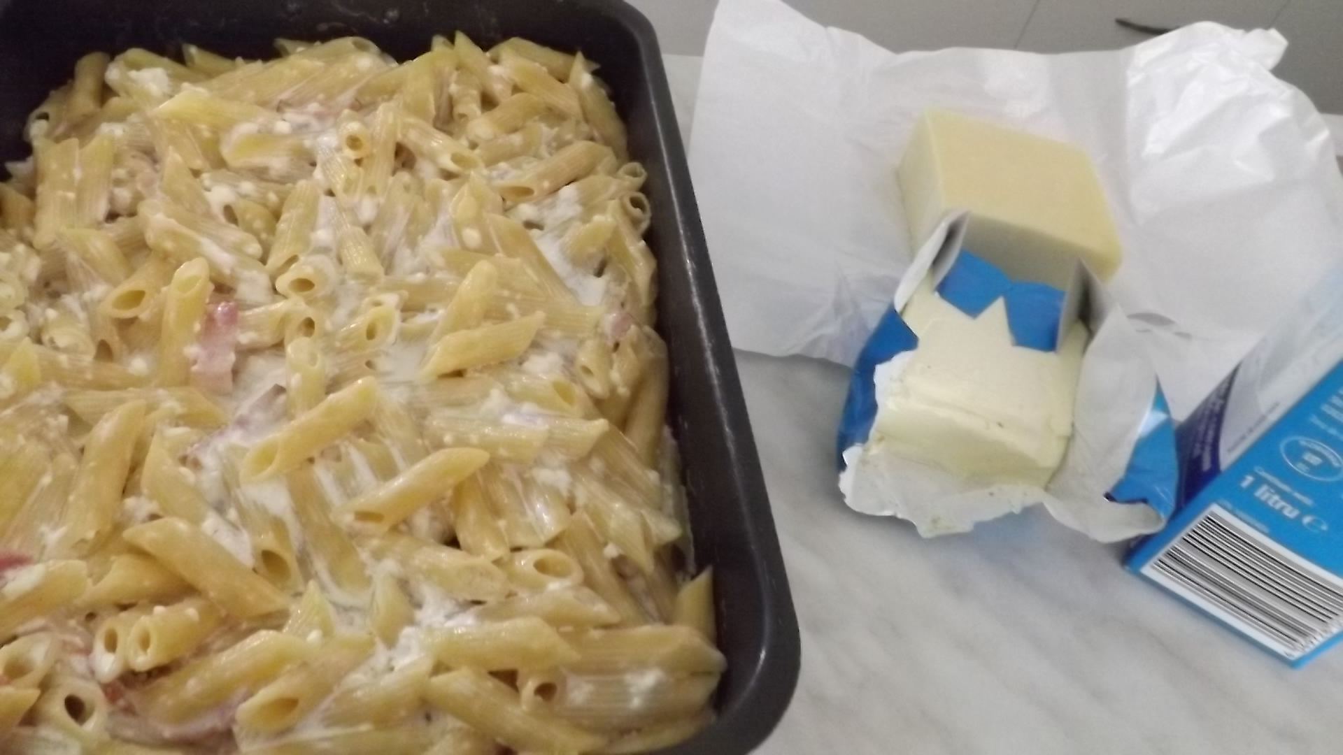 Penne cu bacon si ceva fin de la Delaco