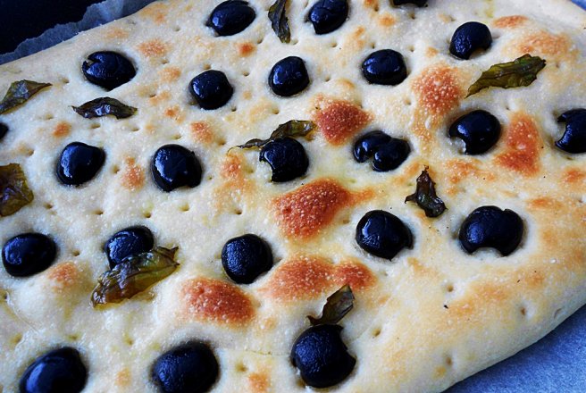 Focaccia cu masline