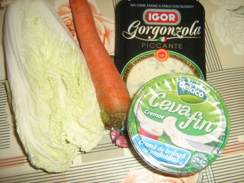 Legume cu Ceva Fin si gorgonzola picanta