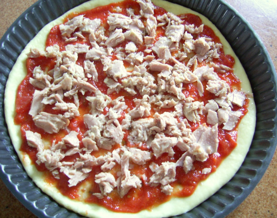 Pizza al tonno