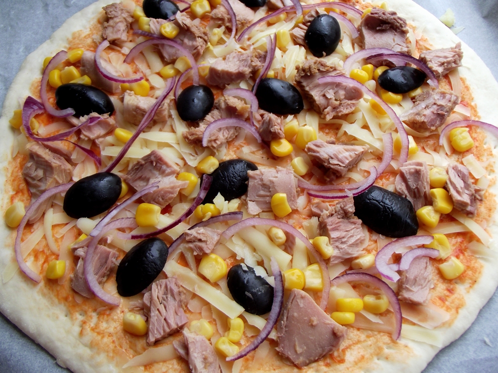 Pizza cu ton