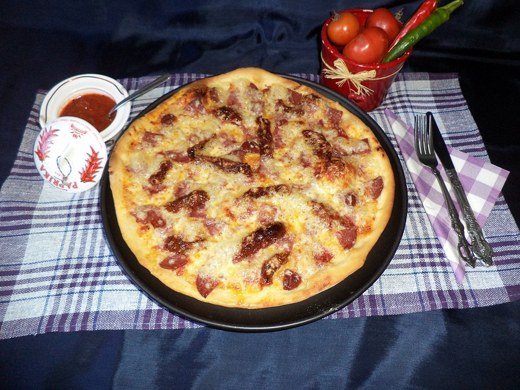 Pizza capriciosa