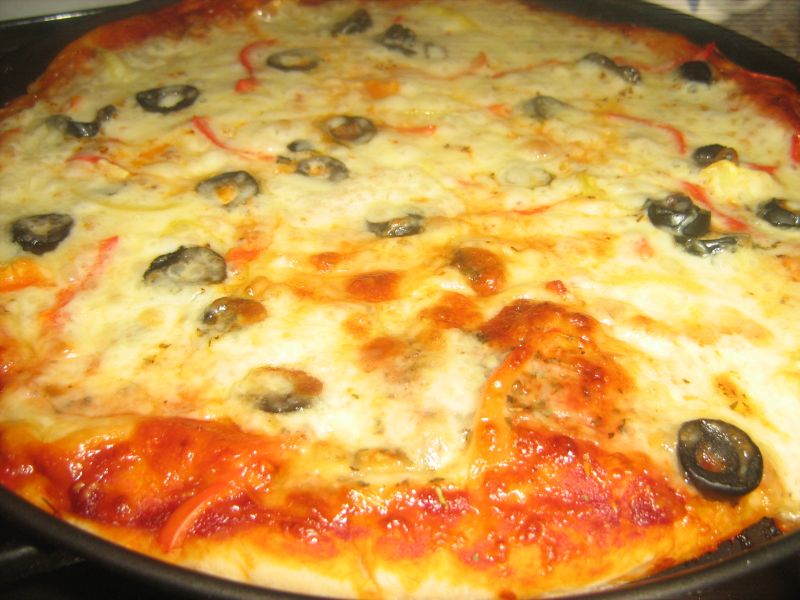 Pizza cu mozarella si ardei