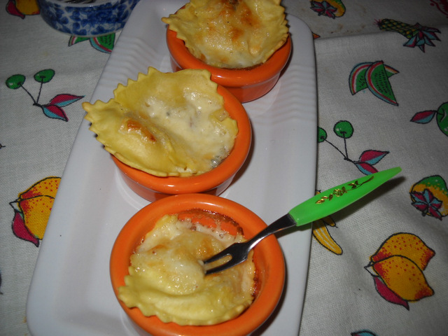 Gratin de ravioli cu gorgonzola