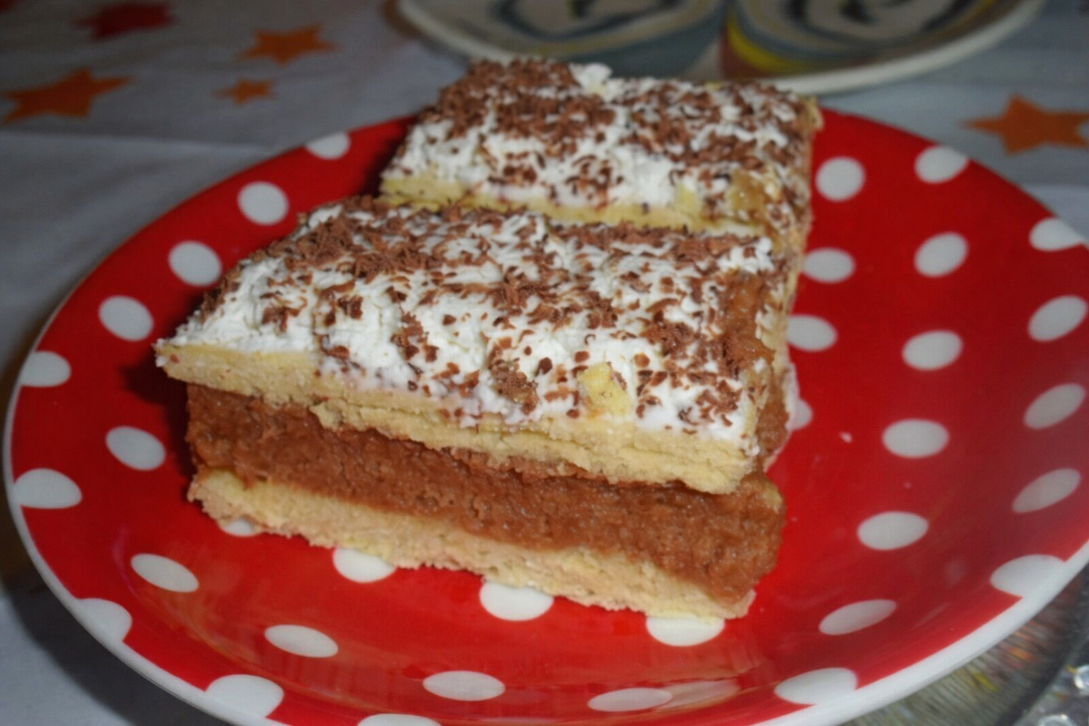 Prajitura cu foaie sfaramata si rom