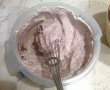 Tort cu blat pufos si crema de cacao-11