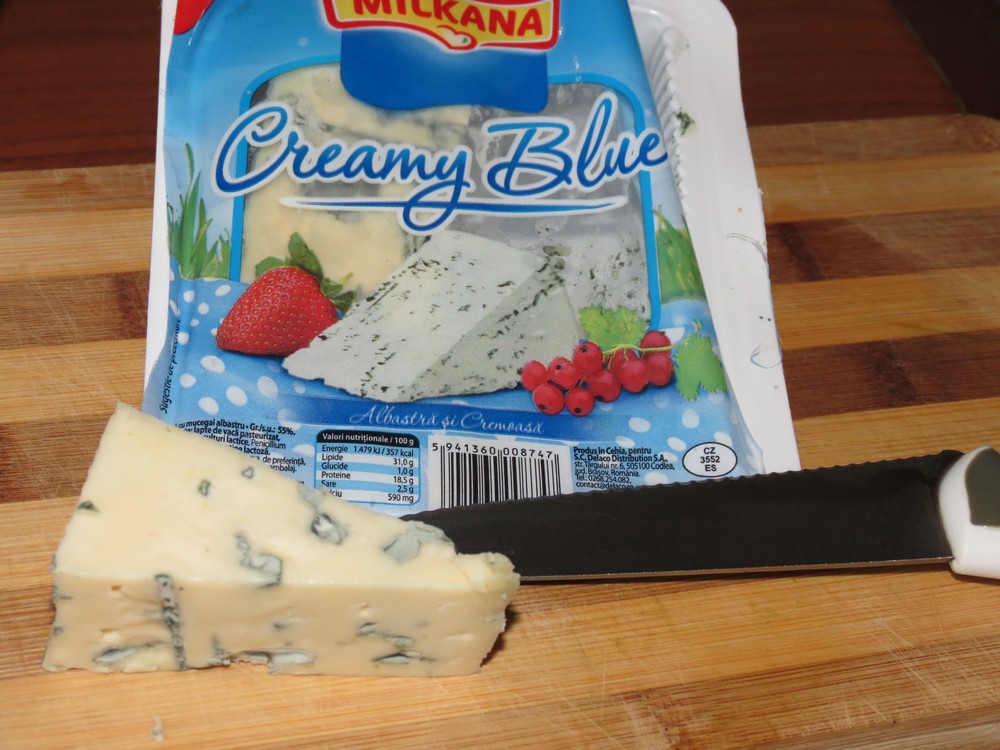 Supa crema de broccoli cu blue cheese