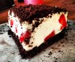 Cheesecake cu oreo si capsuni-1