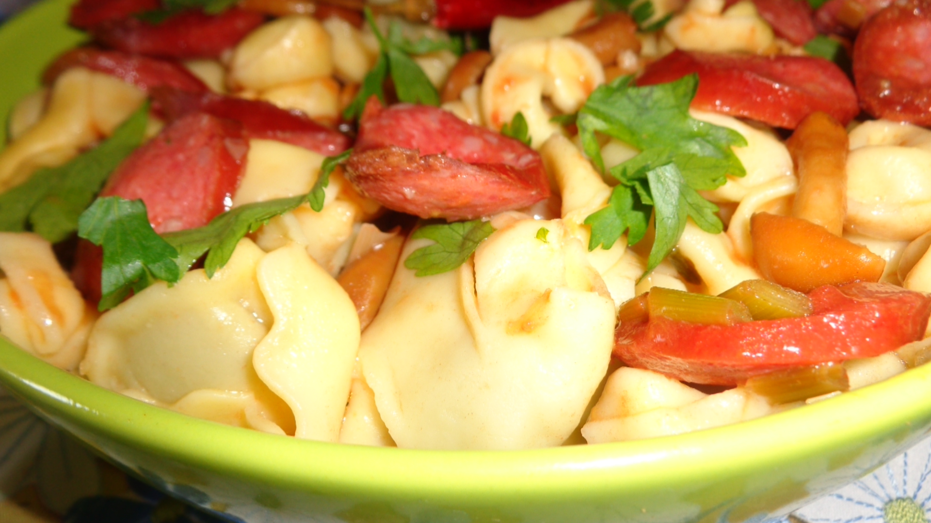 Tortellini cu ciuperci si carnaciori