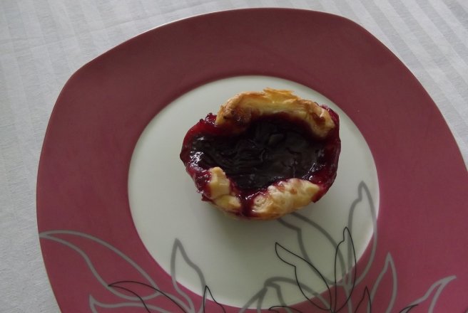 Mini tarte cu jeleu de cirese